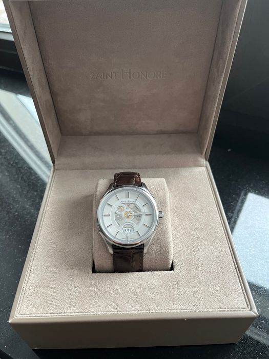 Ceas automatic, Saint Honore