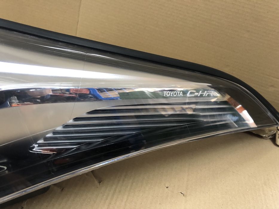 Far stanga Toyota C-HR full led 81150-F4170-00