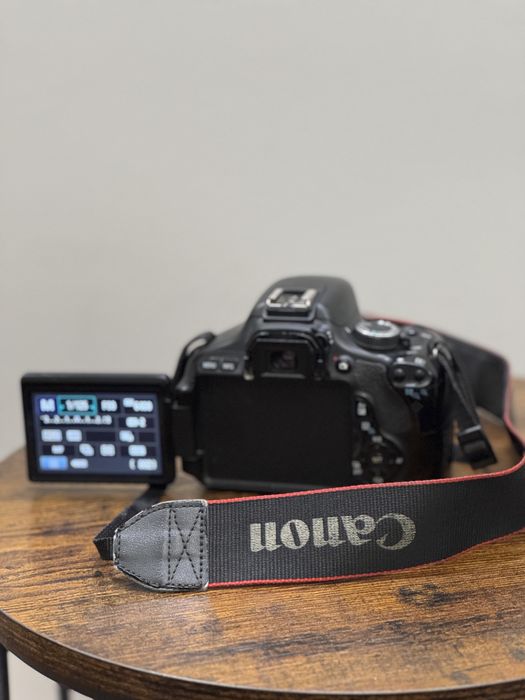 Canon 600D в идеальном состояний
