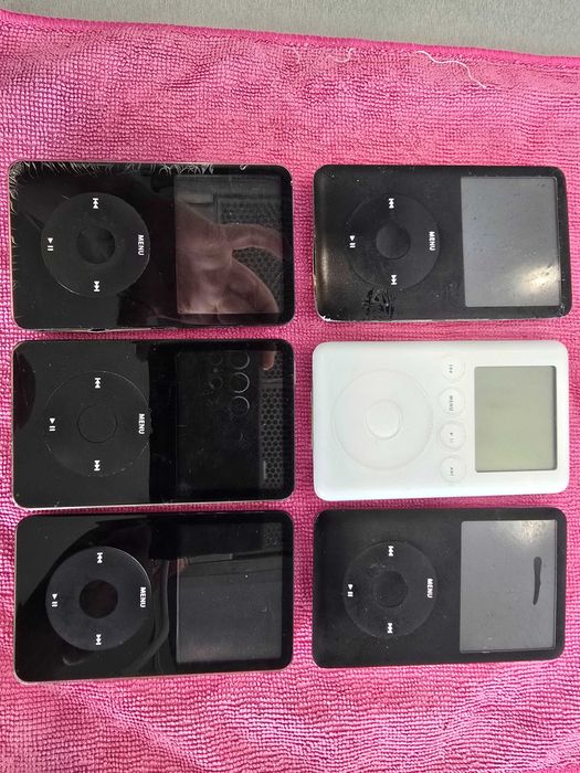 6 броя iPod classic - твърда цена 400е