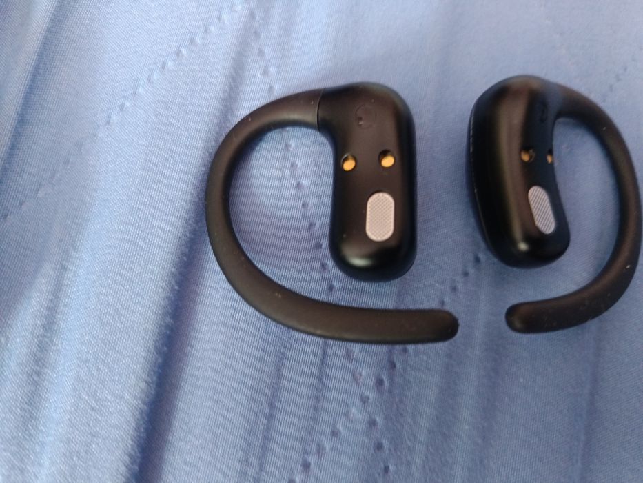 Vând căști fără fir conectare prin bluetooth ,noi
