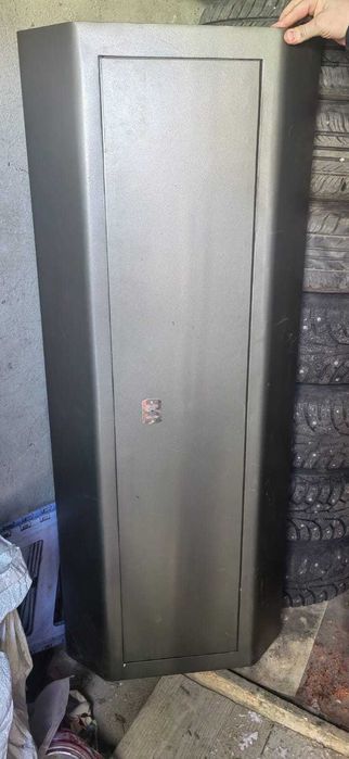 Продам железный сейф