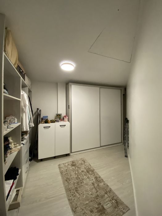 Apartament  la curte