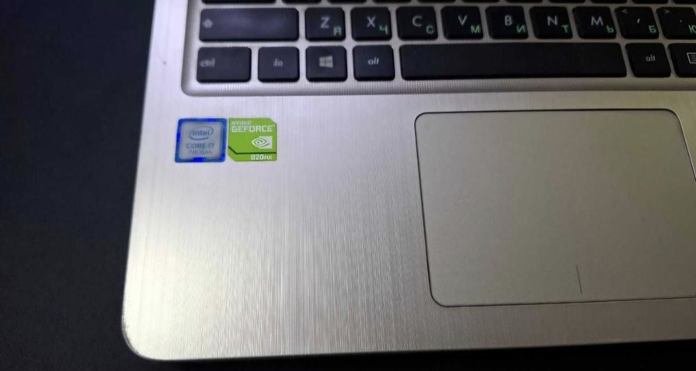 Asus Core I7-7 В Отличном состоянии