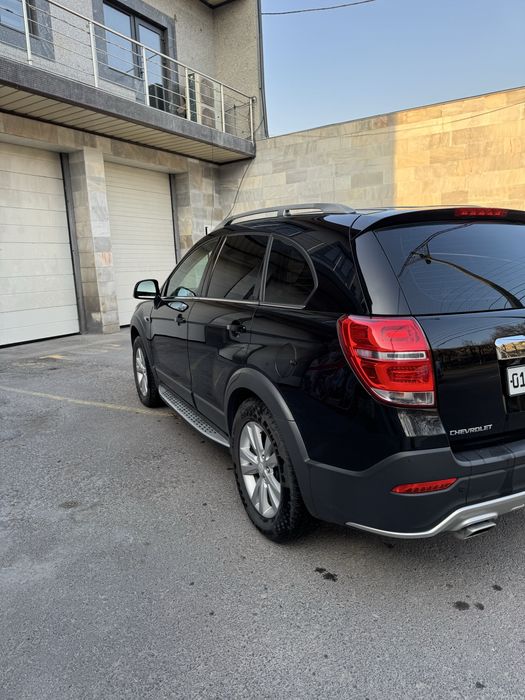 Captiva 4 qora ideal