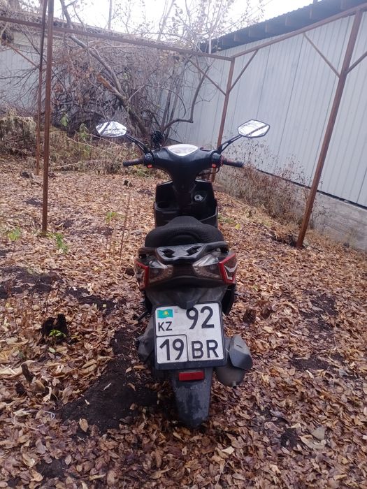 Скутер 80 кубовв