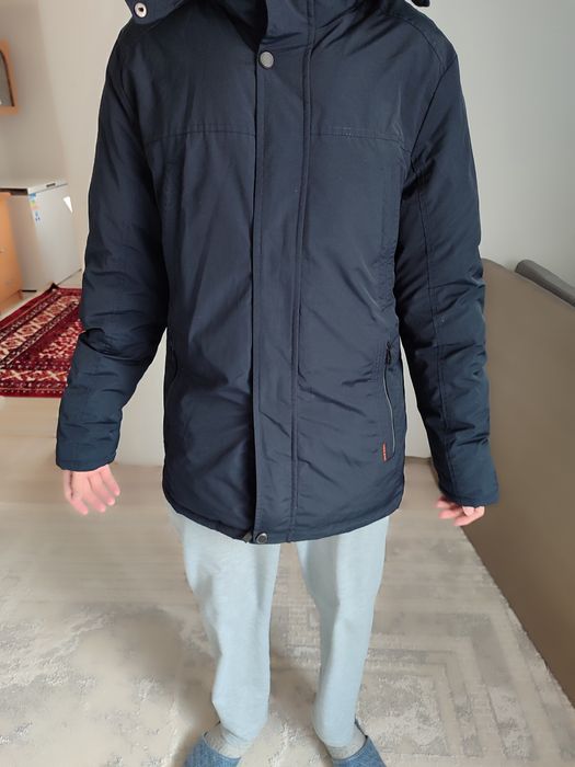 Продам куртку мужскую р 50