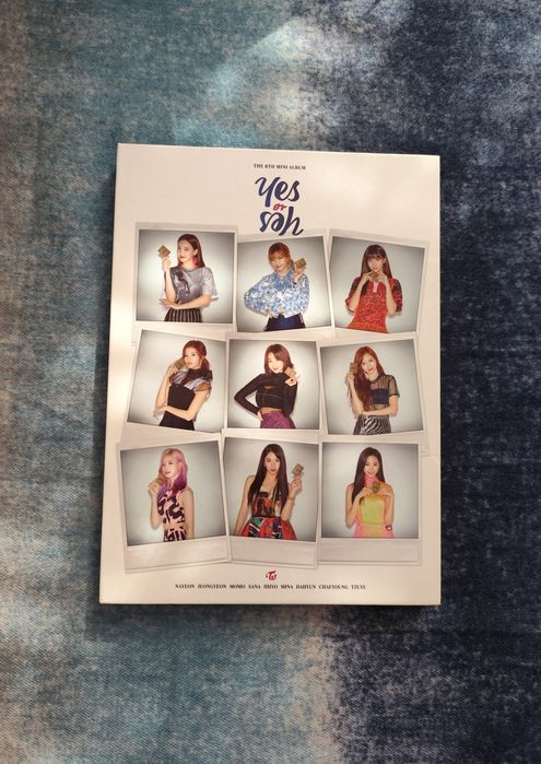 Kpop албуми на Twice и New jeans