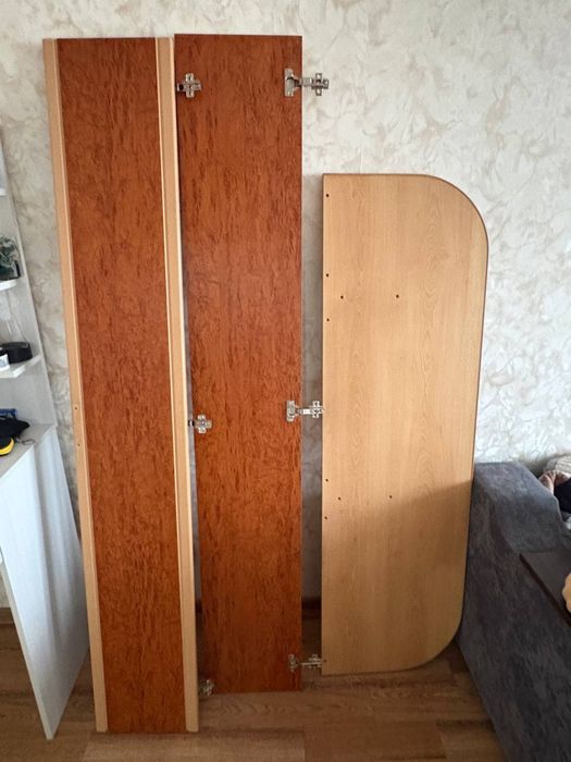 Продам шкаф в прихожую