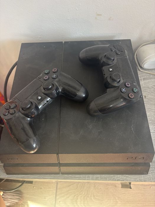 Ps4 cu 3 jocurii