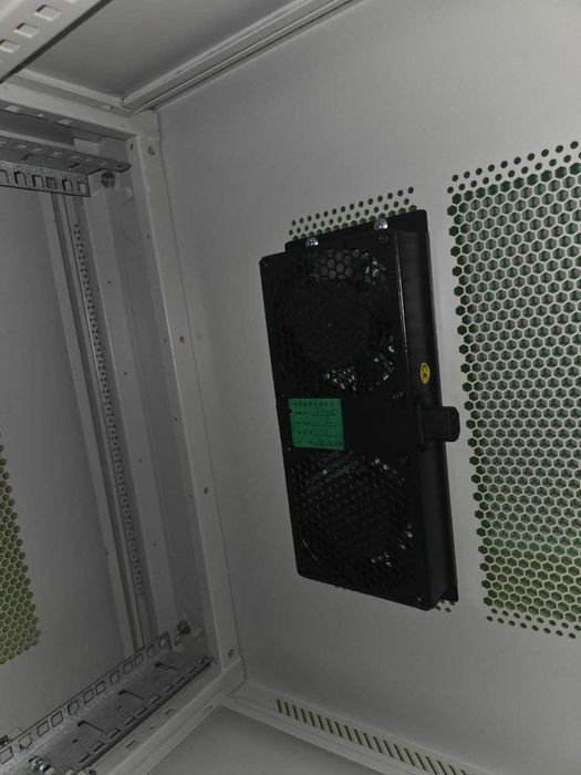 TOTEN Сървърен шкаф  600/800/2000 мм стоящ