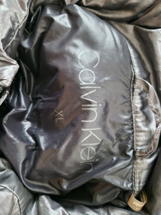 geaca Calvin Klein cu pene