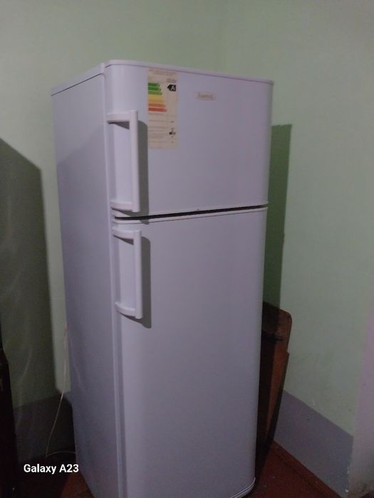 Холодильник  бирюса