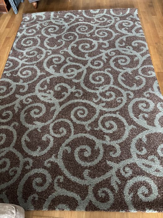 Продам красивый ковер 1.6*2.3 м