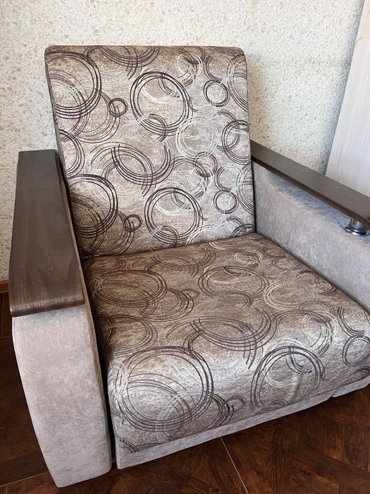 Продам кресло раздвижное