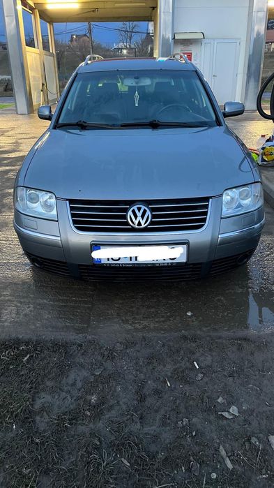 Vând Volkswagen Passat break B5.5