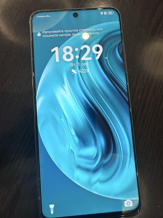 Huawei Nova 12i emerald green