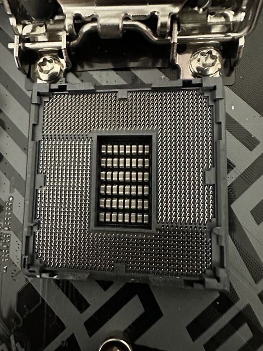 Componente PC (SSD, plăci de baza, ram, hdd)