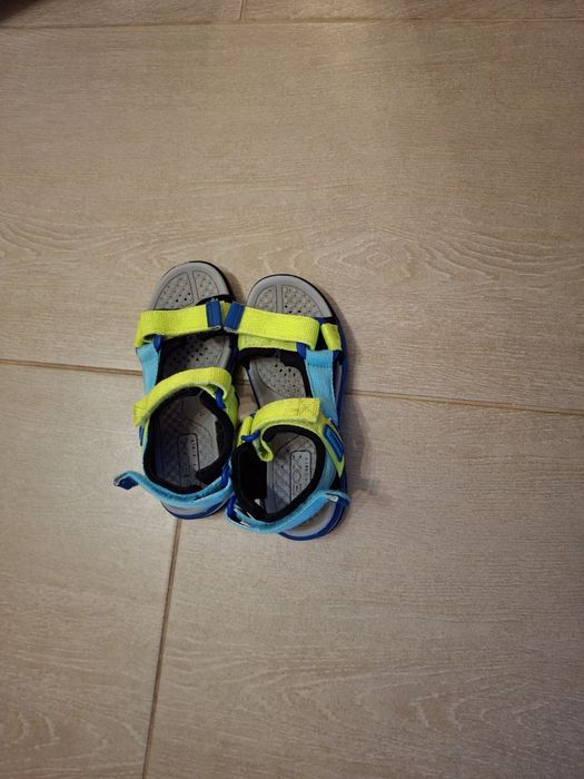 Детски сандали Geox