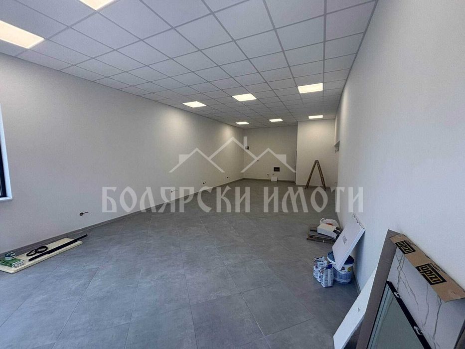 Търговско помещение за продажба в жк.Бузлуджа