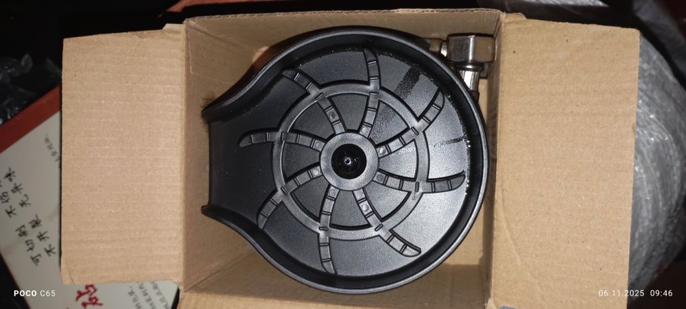 Продам кухонную мойку