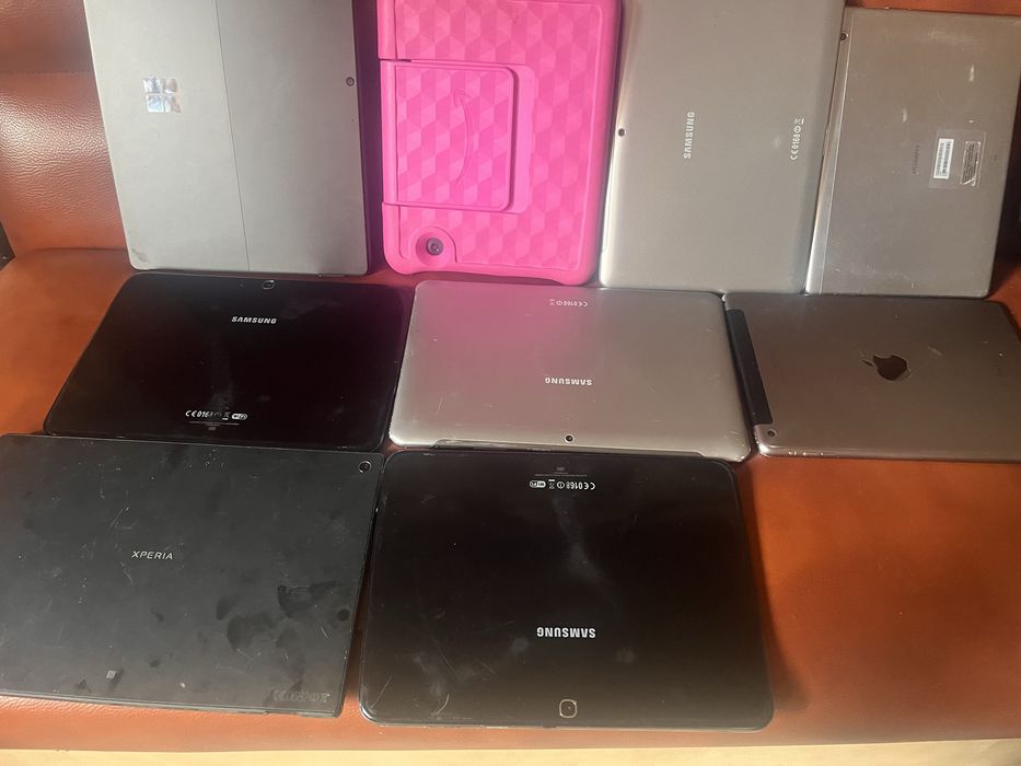 Tablete de piese