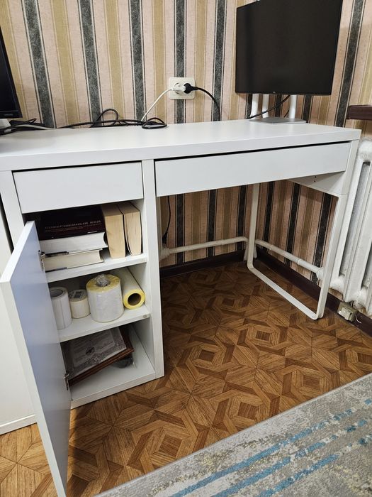Рабочий стол IKEA Микке