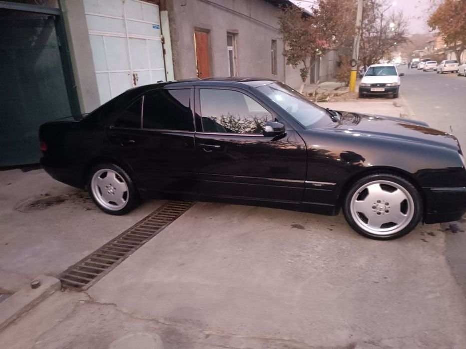 Продаётся свой автомобиль Mercedes Benz W210, 2001 г.в.