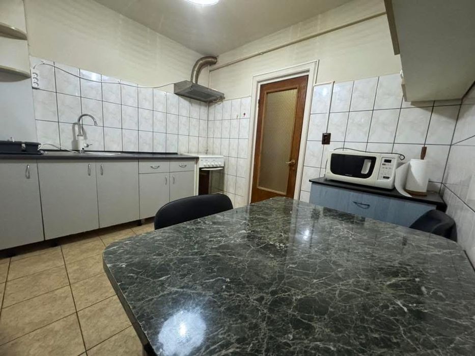 Apartament doua camere de inchiriat zona Intim
