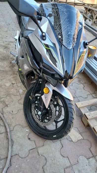 Мотоцикл Yamaha 400 кубовый