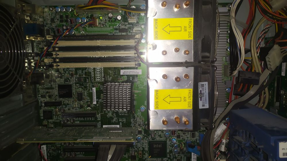 Сервер HP Proliant ML150