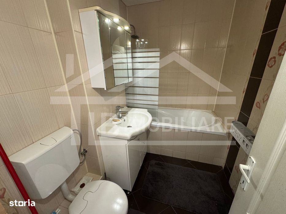 Apartament cu 3 camere, 65mp, parcare, Zona Unirii