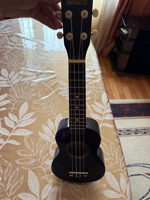 Укулеле для игры