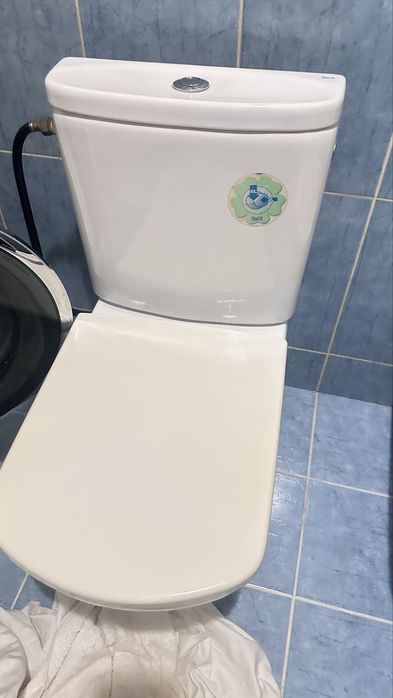 Беде умывальник унитаз