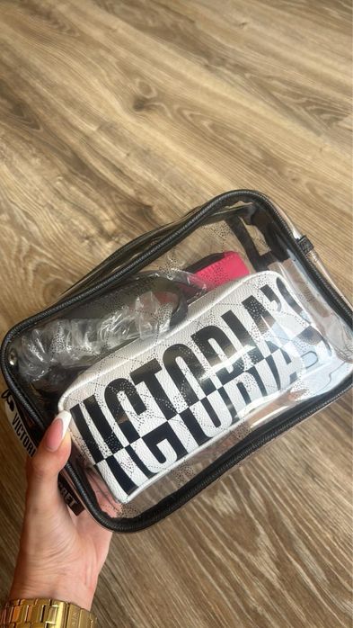 Чанта с несесери Victoria’s Secret