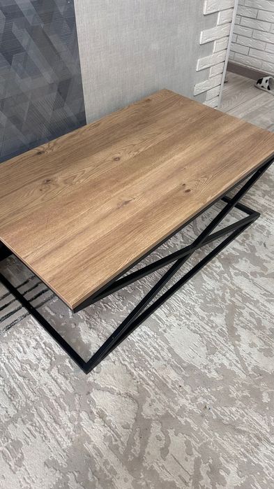 Журнальный стол в стиле лофт