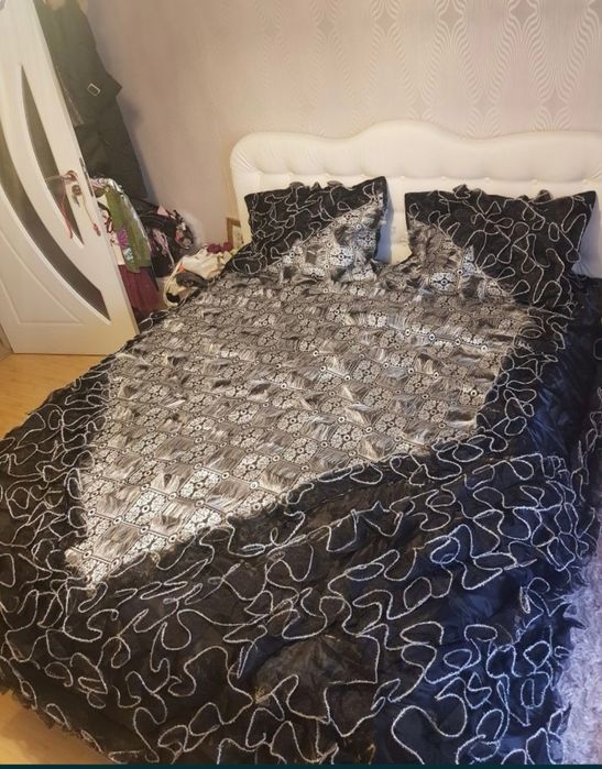 Cuvertura ye ka 260/270 cu fete de perina