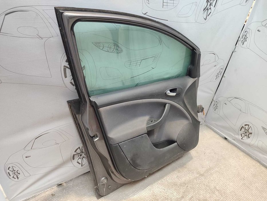 Ușă Față Stânga Seat Altea Minivan Gri Cod Culoare T4 / S7K 2014 / [2004-2015] / 5P0831055A (2E)