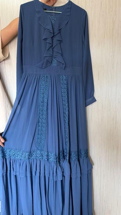 Продам брендовые платья