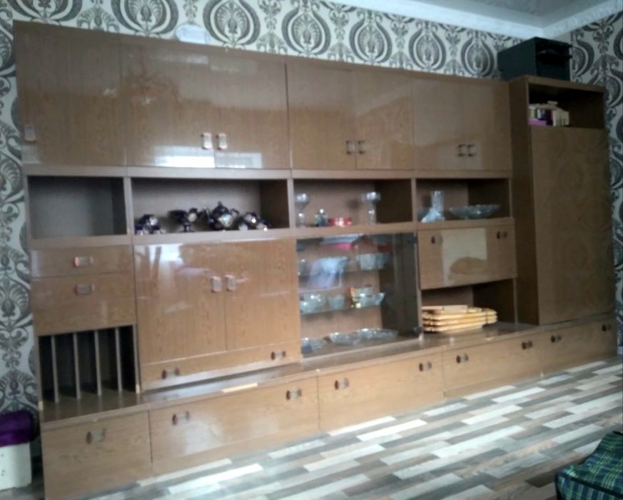 Стенка для гостевой комнаты