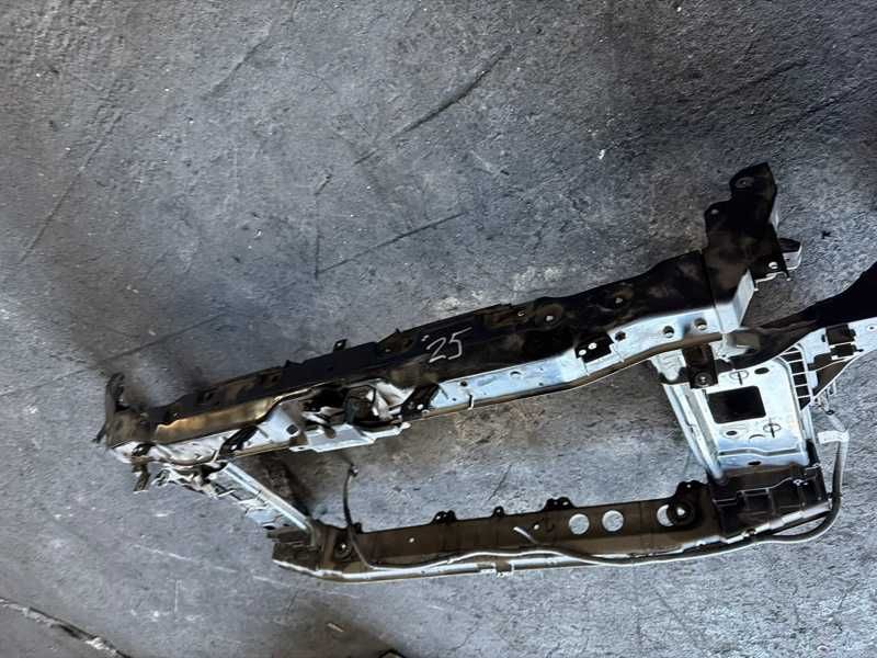 Телевизор Hyundai Sonata LF