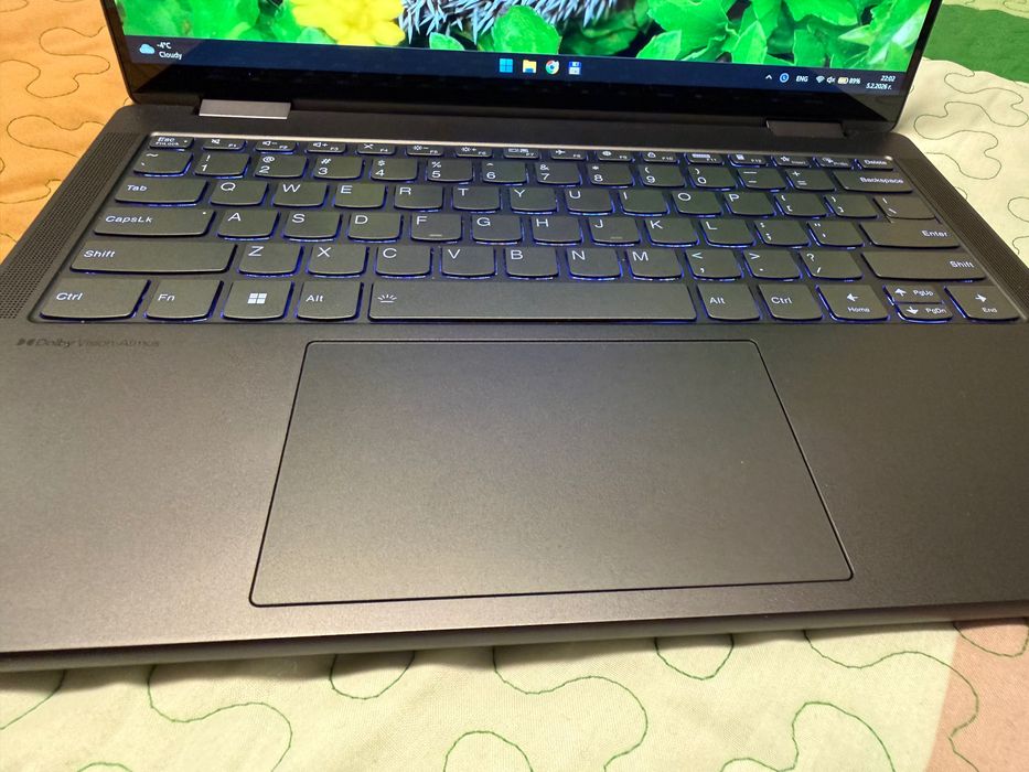 Yoga 7 Lenovo 14”