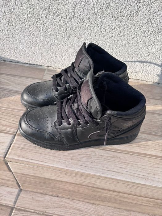 Nike Jordan 1 Mid NOI