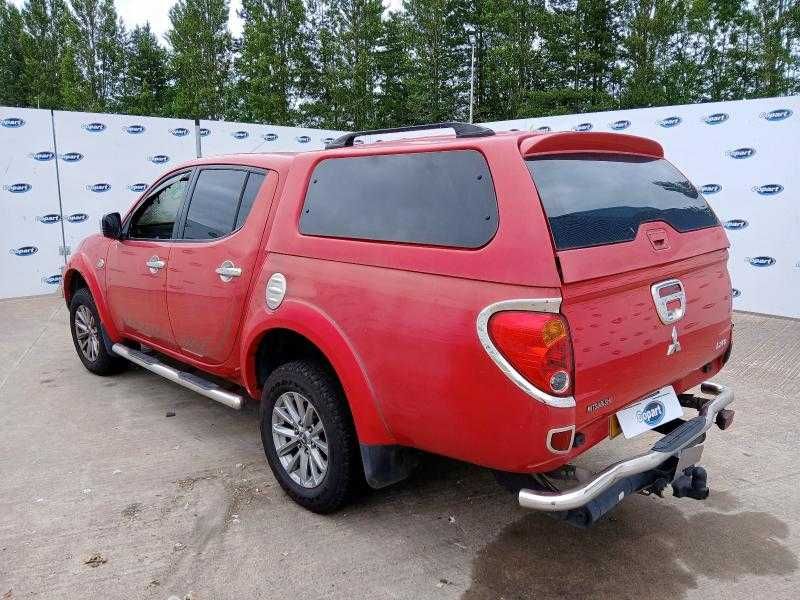 Dezmembrez 2010 MITSUBISHI L200 DOUBLE CAB DI-D Barbarian 4WD 176BHP