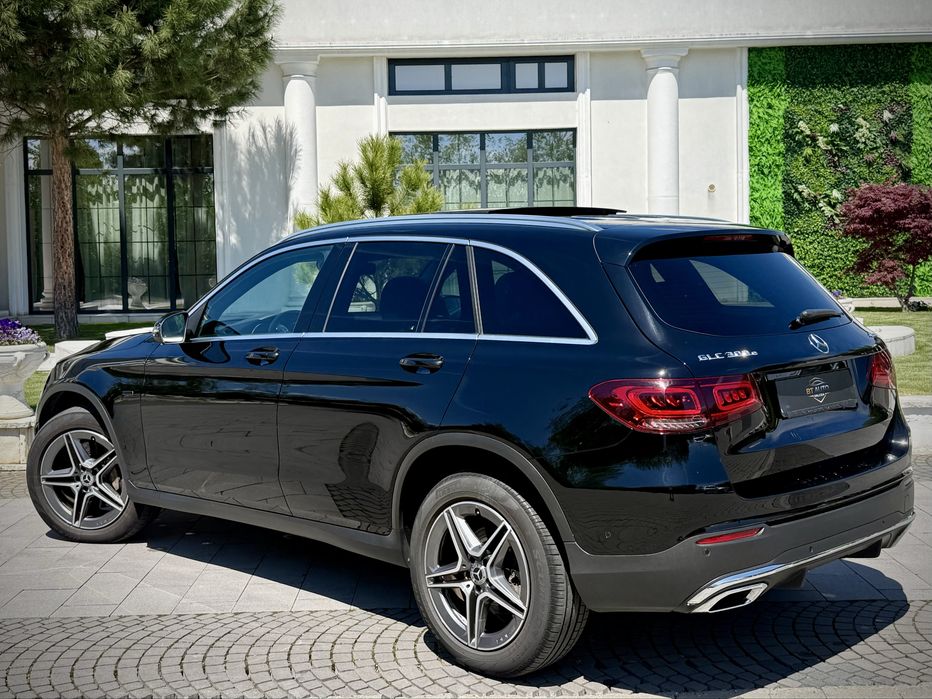 Mercedes Benz GLC 300e AMG Pack ! Garantie 12 Luni ! Finiantare/Credit