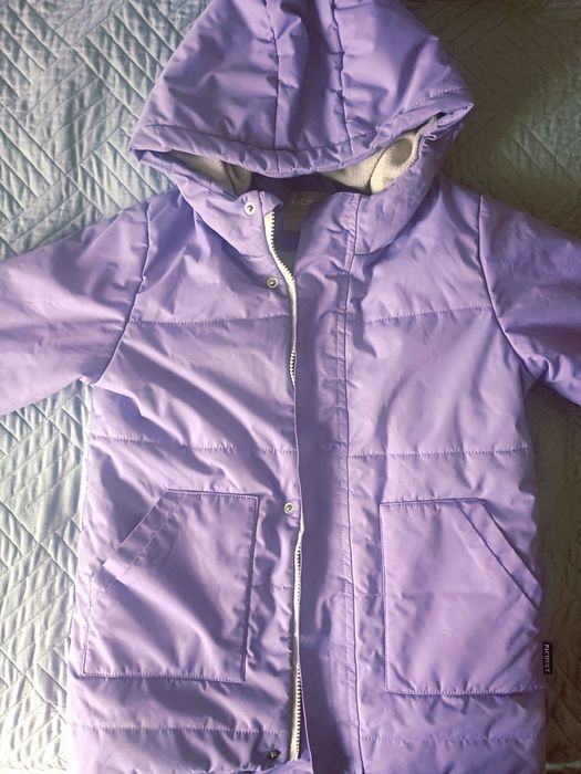 Куртка на девочку весна- осень.
