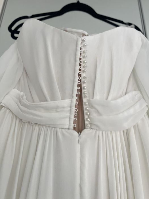 Rochie mireasa alba superba