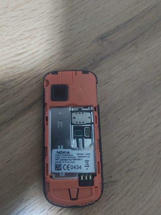 Nokia 1202  sotiladi