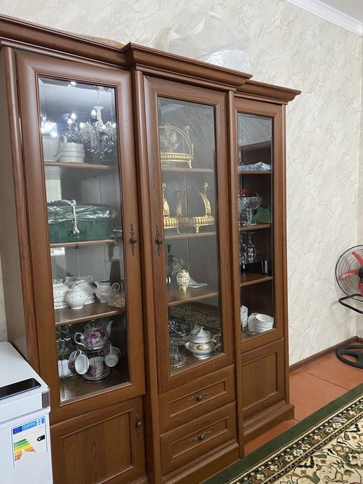 прадается стулья и горка