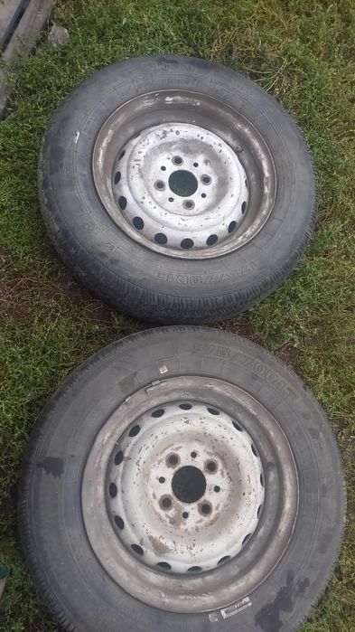 Продам шины на 13